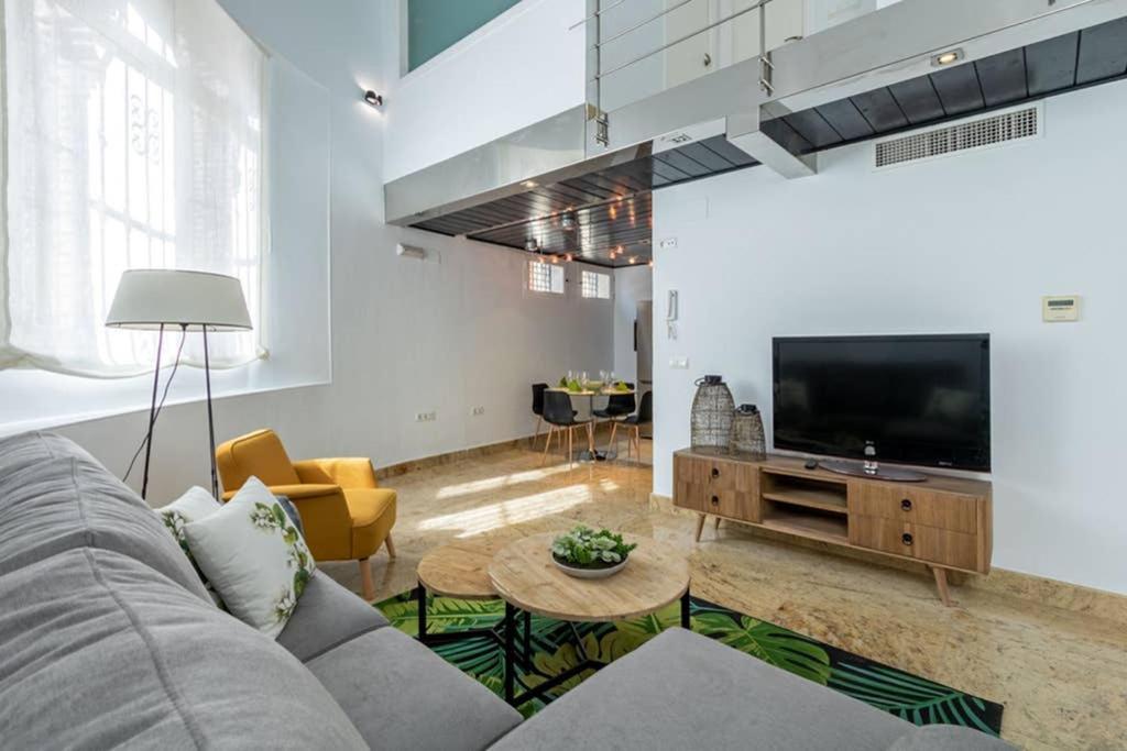 セビリアBecas Alameda Duplex By Valcambreアパートメント エクステリア 写真